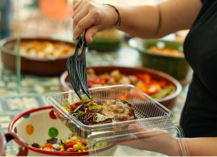 Traiteur organisation réceptions Cognac Jarnac Saintes Angoulême.